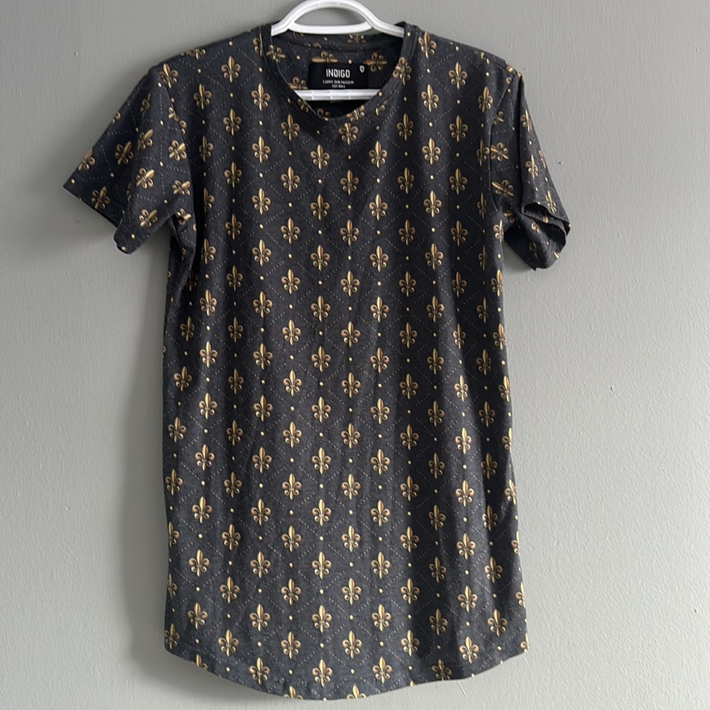 Indigo carry our passion shirt size small